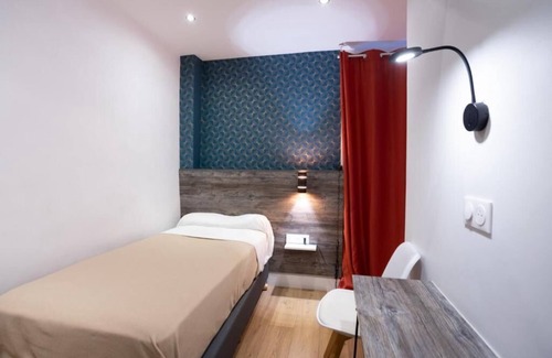 Quartier de la Folie-Mericourt Hotel | Hôtel Léonard de Vinci