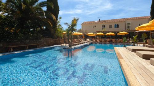 Le Lavandou Hotel | Hôtel La Piscine