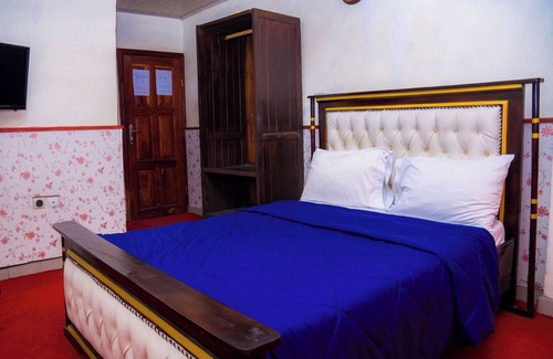 Bonaberi Hotel | Hôtel La Rochelle
