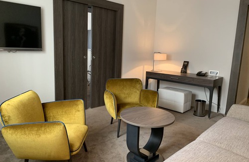 Cannes City Centre Hotel | Hôtel Le Canberra