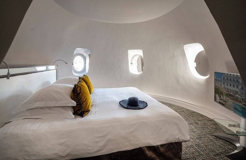Cannes City Centre Hotel | Hôtel Le Canberra