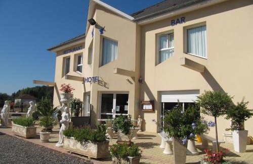 Saint-Pantaleon-de-Larche Hotel | Hôtel Le Colombier
