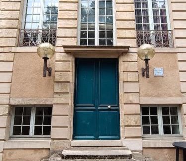Nevers Apartment | Hôtel le Remigny XVII siècle