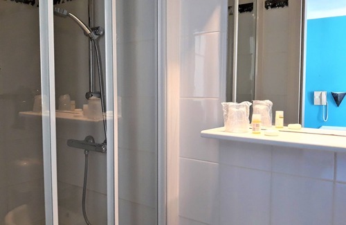 Trouville-sur-Mer Hotel | Hôtel Le Reynita