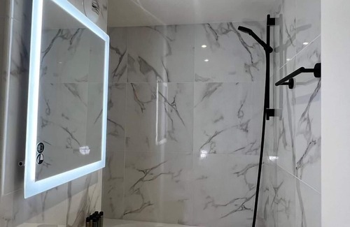 Quartier du Faubourg-Montmartre Hotel | Hôtel Lebron