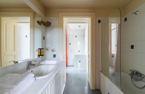 Auxerre Hotel | Hôtel Les Maréchaux