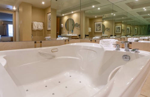 Sainte-Foy-Sillery-Cap-Rouge Hotel | Hôtel Lindbergh par JARO