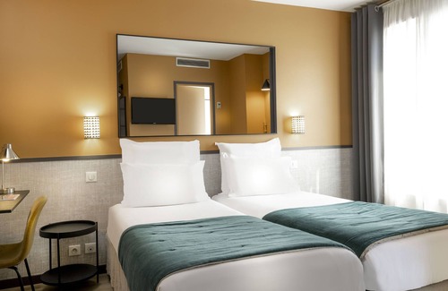 Quartier Saint-Ambroise Hotel | Hôtel Marais de Launay