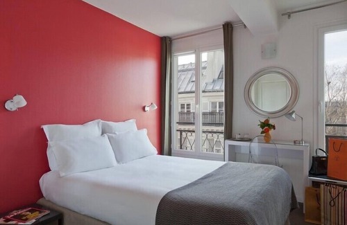 Quartier Saint-Ambroise Hotel | Hôtel Marais de Launay
