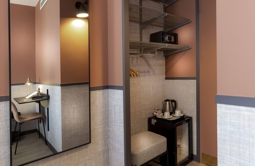 Quartier Saint-Ambroise Hotel | Hôtel Marais de Launay