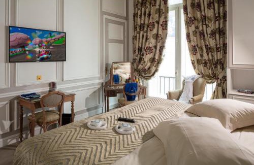 Palais-Royal Hotel | Hôtel Regina Louvre
