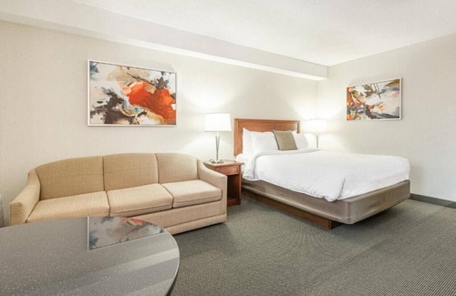 Boucherville Hotel | Hôtel WelcomINNS