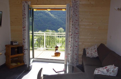 Enkirch Apartment | Hüttenflair-Mosel Ferienwohnung