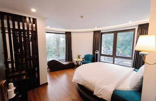 Trung Hoa Nhan Chinh Hotel | Hồng Vận Hotel