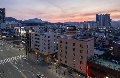 Chuncheon Hotel | H Avenue Chuncheon