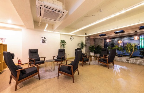 Chuncheon Hotel | H Avenue Chuncheon
