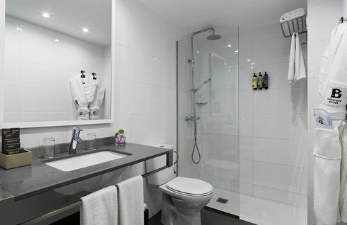 Playa Blanca Hotel | H10 White Suites