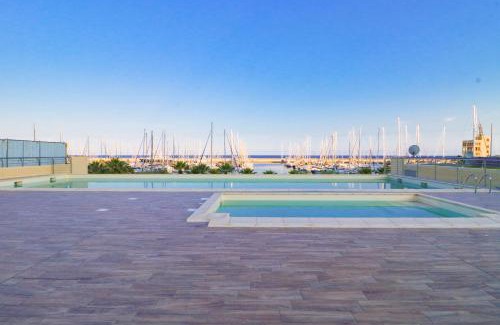 Santo Stefano al Mare Apartment | H11 [Luxury 17A] Porto - Piscina - Jacuzzi