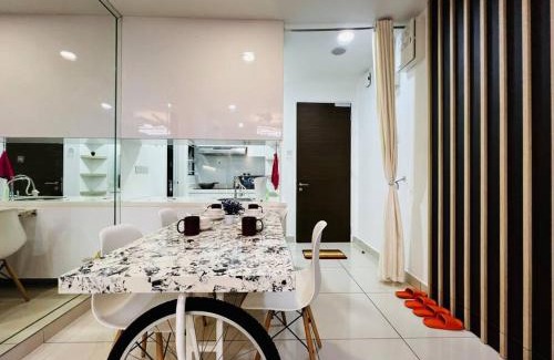 Ara Damansara Apartment | H2O Ara Damansara by DeUrban