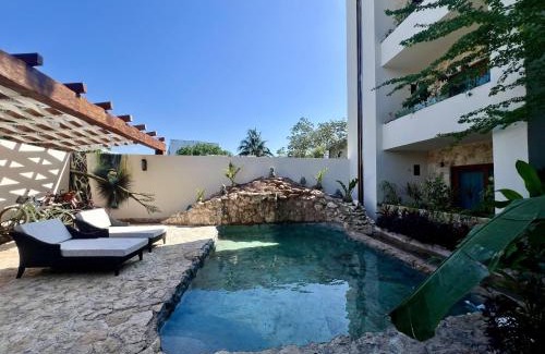 Playa del Carmen Apartment | Ha'as Naj Suites Bananas