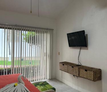 Ixtapa Hotel | HAB PTa B ÁREA DE VILLAS DENTRO DEL HOTEL Junto al Krystal EN IXTAPA WIFI 2A 1M Con playa