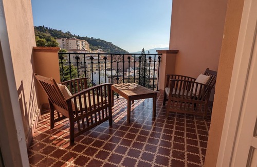 Centro Apartment | Habitación con Balcón + Shared terrace
