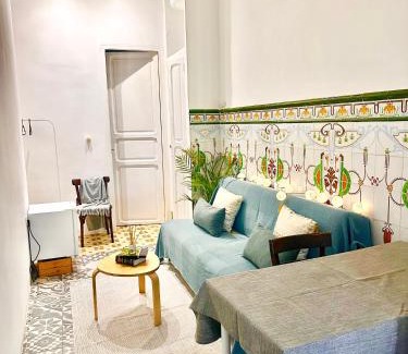 En Corts House | Habitación doble en Ruzafa con baño privado