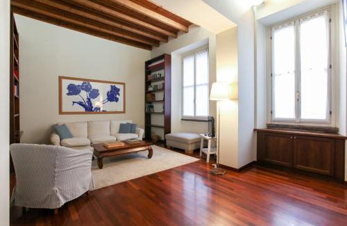 Magenta Apartment | HACCA Collection - Corso Magenta, unique and charming 2BR apartment