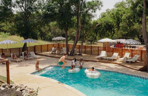 New Braunfels Hotel | Hacienda del Rio