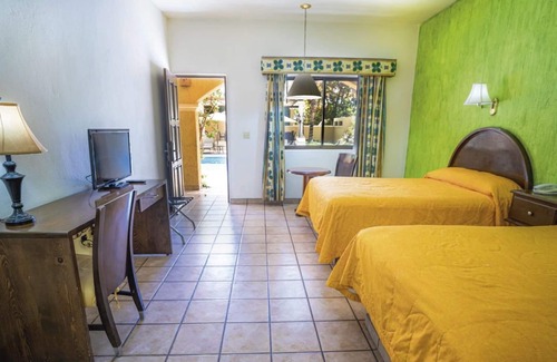 Loreto Hotel | Hacienda Suites Loreto