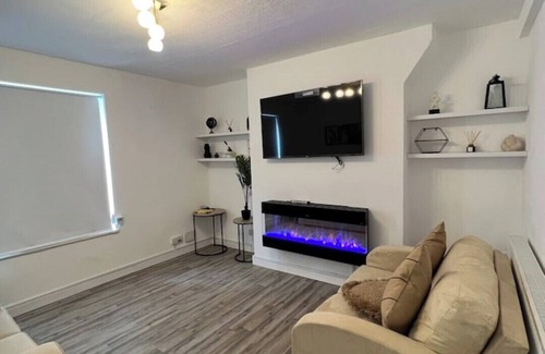 Upper Clapton Apartment | Hackney Haven!