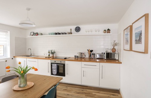 Llanbedrog Cottage | HAFAN BACH, pet friendly, character holiday cottage in Llanbedrog