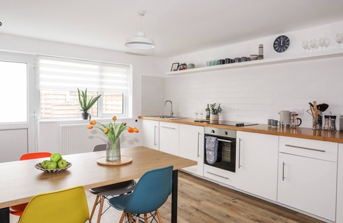 Llanbedrog Cottage | HAFAN BACH, pet friendly, character holiday cottage in Llanbedrog