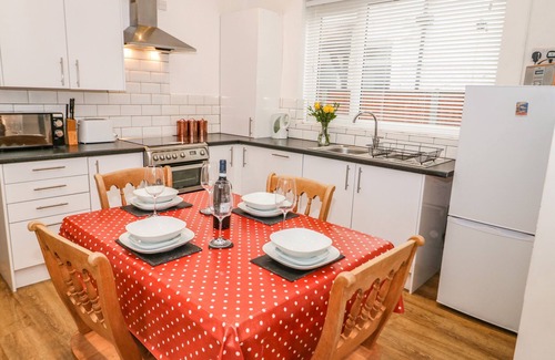 Rhos on Sea Cottage | Hafan Y Mor