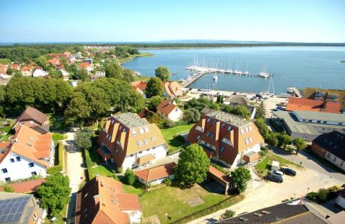 Breege Apartment | Hafenhäuser Breege FeWo 13 - Terrasse, Meerblick