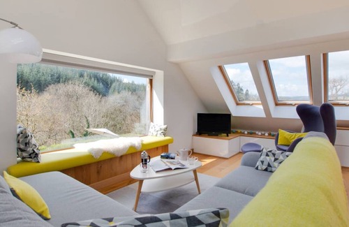 Cemmaes House | Hafod Gau in Machynlleth