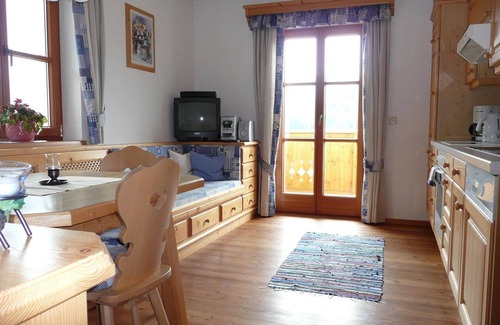 Sankt Koloman Apartment | Hagengebirge 4-8 persons - organic family farm "Grubsteighof"