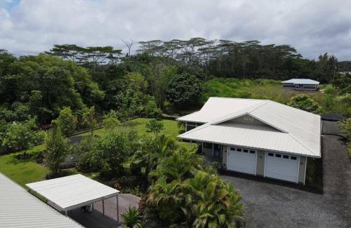 Keaau Apartment | Hale ‘Aina (Country Cottage)
