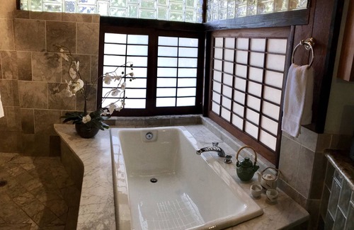 Kailua-Kona House | Hale Maluhia Country Inn