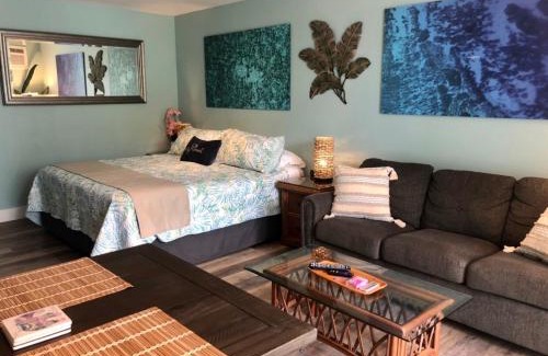 Historic Kailua Village Apartment | Hale Moana, Unit #110 Kona Islander Inn