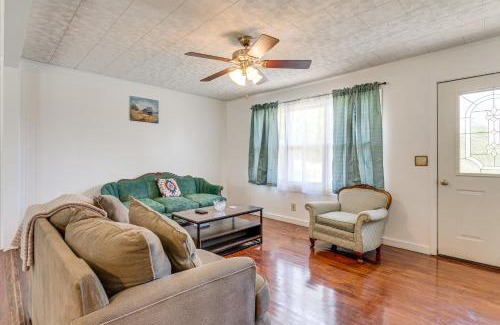 Hayesville House | half Mi to Dtwn Dining! Cozy Hayesville Hideaway