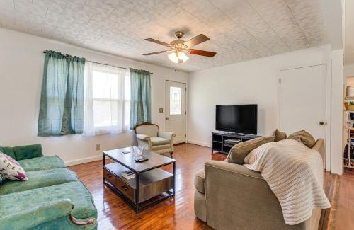 Hayesville House | half Mi to Dtwn Dining! Cozy Hayesville Hideaway