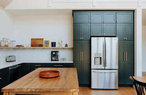 Barryville Ski Chalet | Half Moon Mtn House - Modern Chalet in Barryville