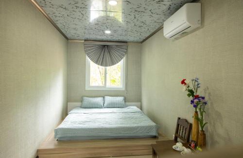 Cao Phong Hotel | Halo Retreat