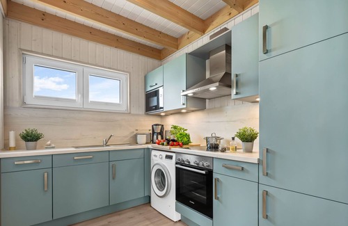 Olpenitz House | Hamburger Buttje - detached house, parking lot, fireplace, bathtub, terrace