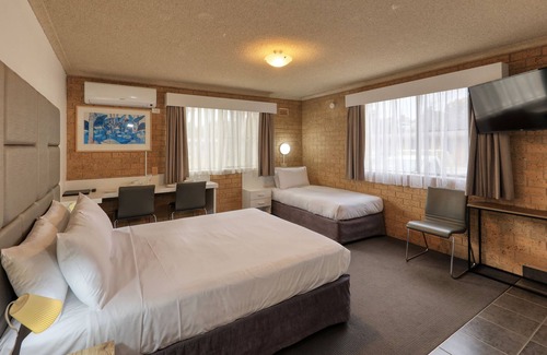 Yass Hotel | Hamilton Hume Motor Inn