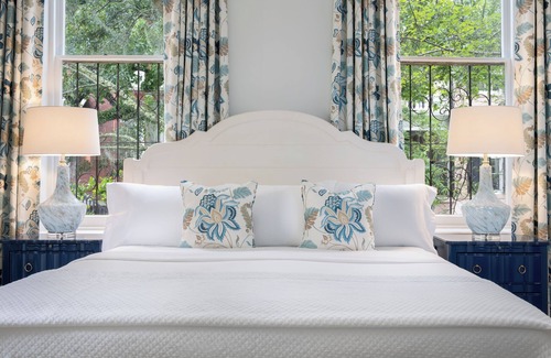 Historic Downtown Savannah Bed & Breakfast | Hamilton-Turner Inn