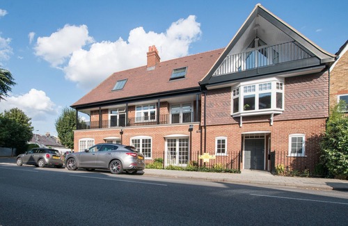 Windsor Apartment | Hampden Apartments - the Diana