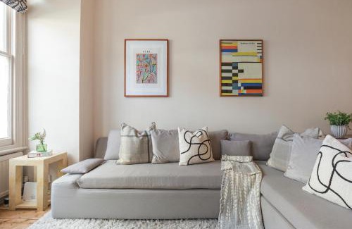Fortune Green Apartment | Hampstead Magic