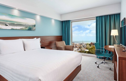 Bournemouth City Centre Hotel | Hampton by Hilton Bournemouth